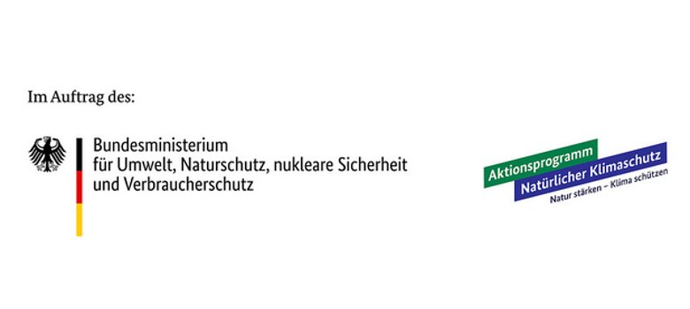 Logos des Bundesministeriums für Umwelt, Naturschutz, nukleare Sicherheit und Verbraucherschutz und des Aktionsprogramms Natürlicher Klimaschutz.